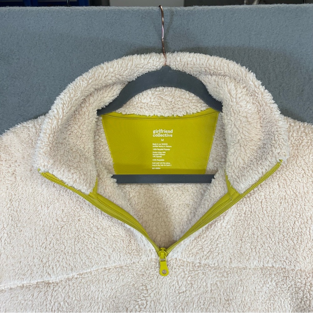 Girlfriend Collective Fleece Jacket Womens Medium Half 1/2 Zip Cream Sherpa Crop - Picture 2 of 6